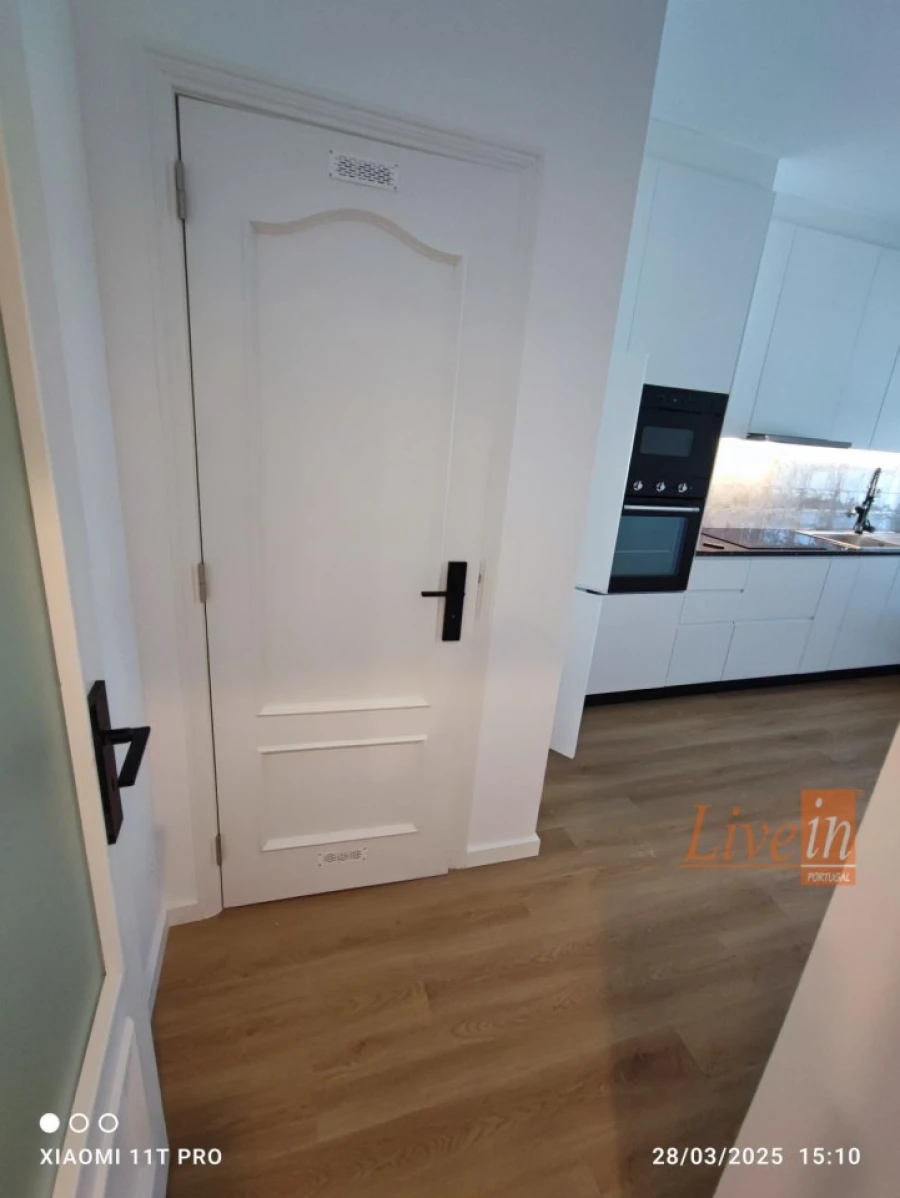 Apartamento T2 para Venda em Agualva e Mira-Sintra Foto 3