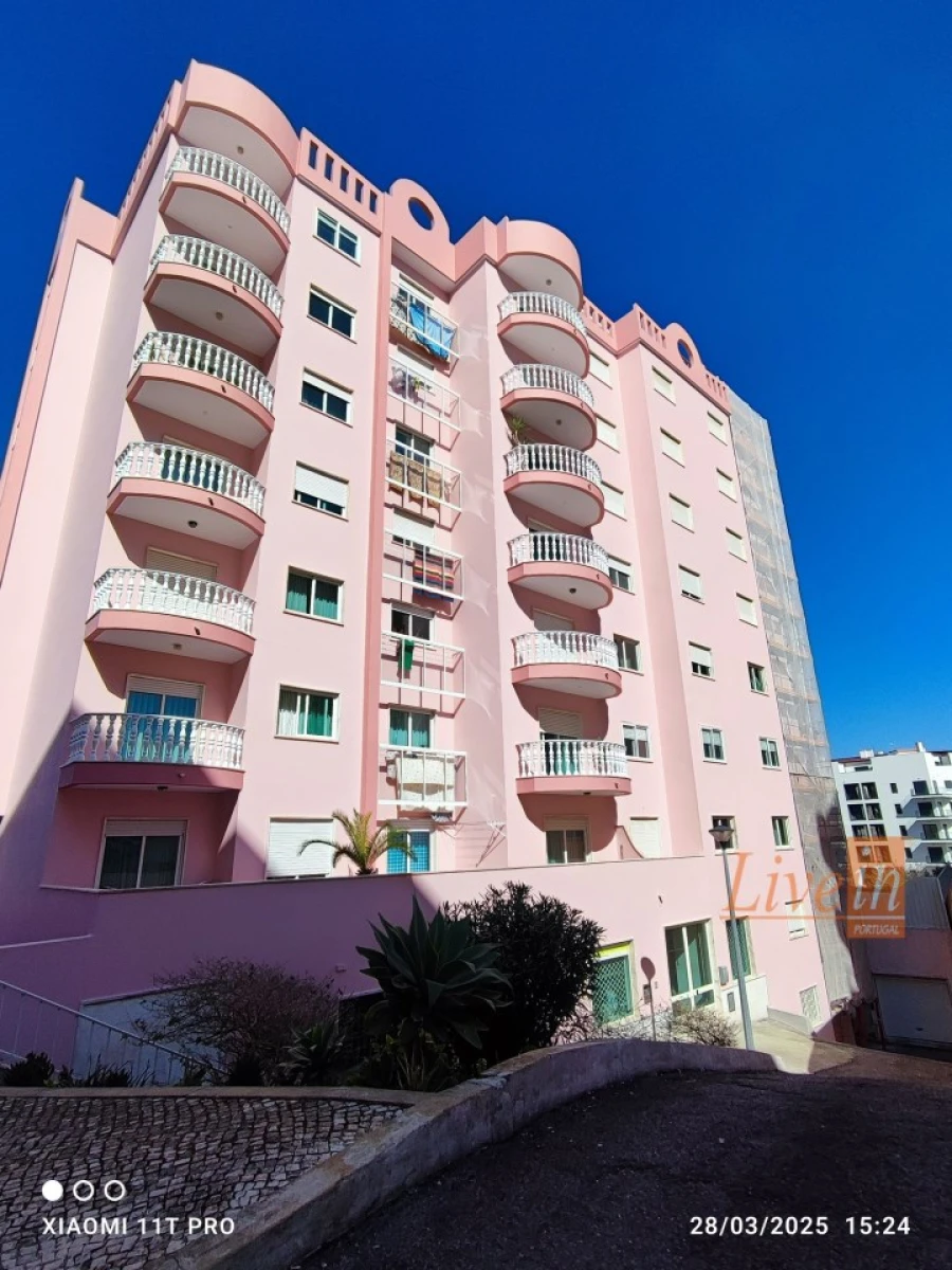 Apartamento T2 para Venda em Agualva e Mira-Sintra Foto 21