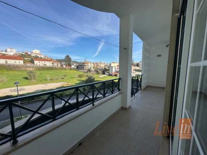 Apartamento T2 para Arrendamento em Malveira e São Miguel de Alcainça Foto 2