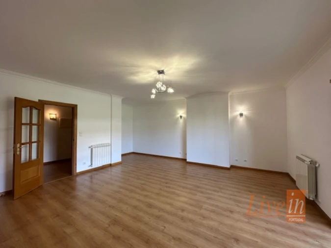 Apartamento T2 para Arrendamento em Malveira e São Miguel de Alcainça Foto 6