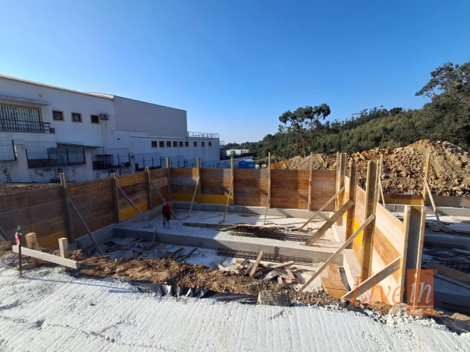 Moradia T3 para Venda em Igreja Nova e Cheleiros Foto 15