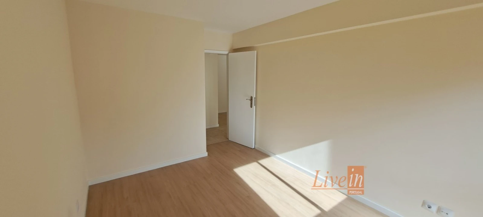 Apartamento T2 para Venda em Algueirão-Mem Martins Foto 14