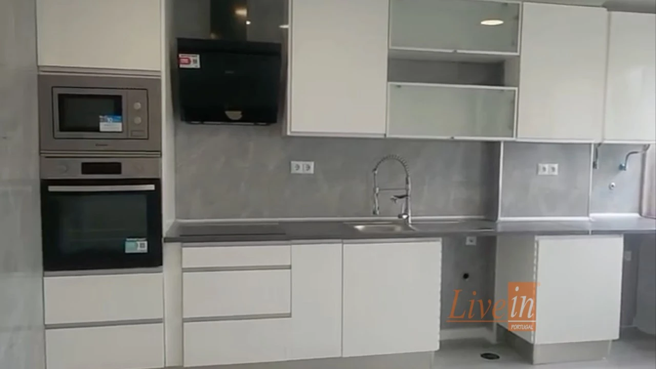 Apartamento T2 para Venda em Oeiras e São Julião da Barra, Paço de Arcos e Caxias Foto 1