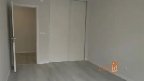 Apartamento T2 para Venda em Oeiras e São Julião da Barra, Paço de Arcos e Caxias