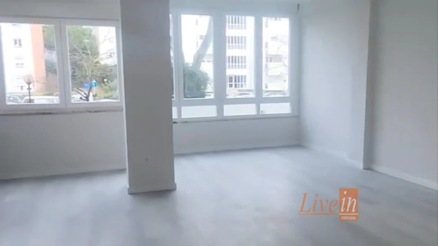 Apartamento T2 para Venda em Oeiras e São Julião da Barra, Paço de Arcos e Caxias Foto 2