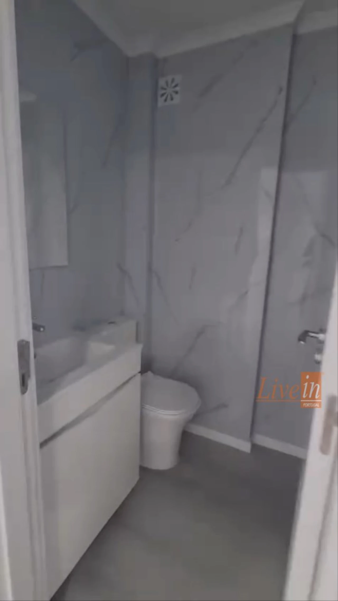 Apartamento T2 para Venda em Benfica Foto 6
