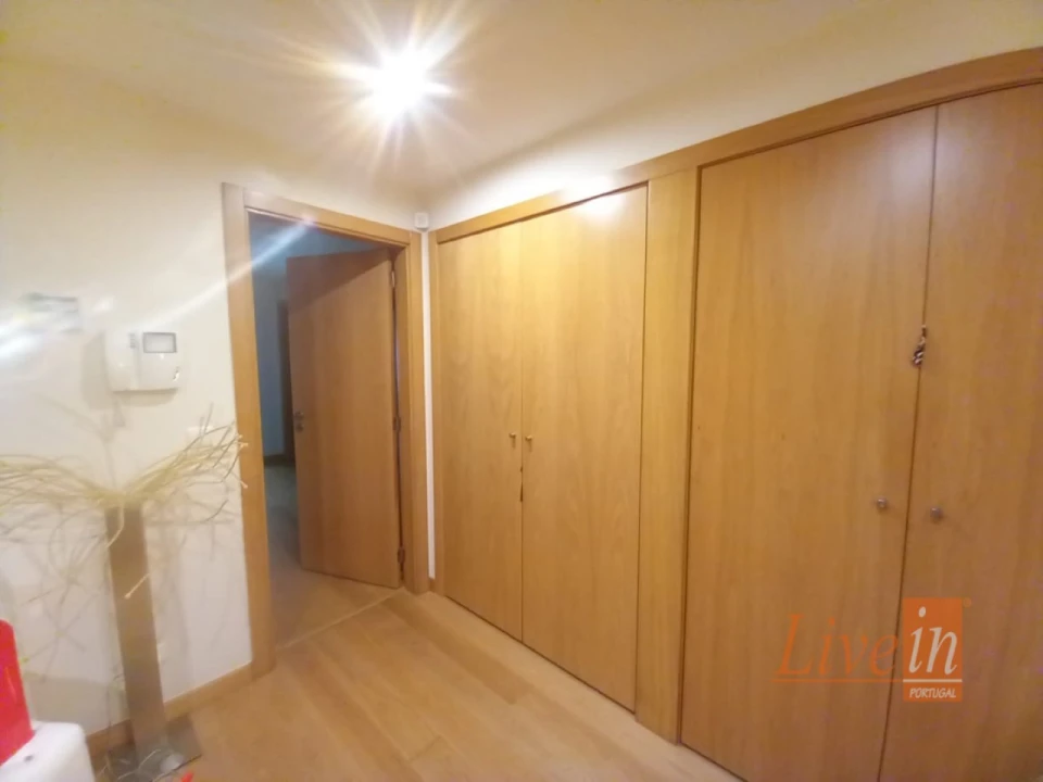 Apartamento T5 para Venda em Lumiar Foto 16
