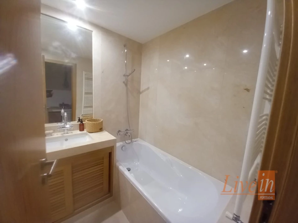 Apartamento T5 para Venda em Lumiar Foto 23