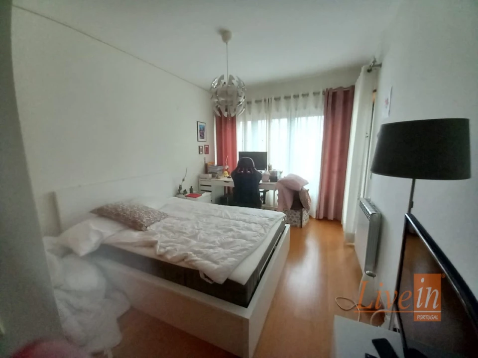 Apartamento T5 para Venda em Lumiar Foto 26