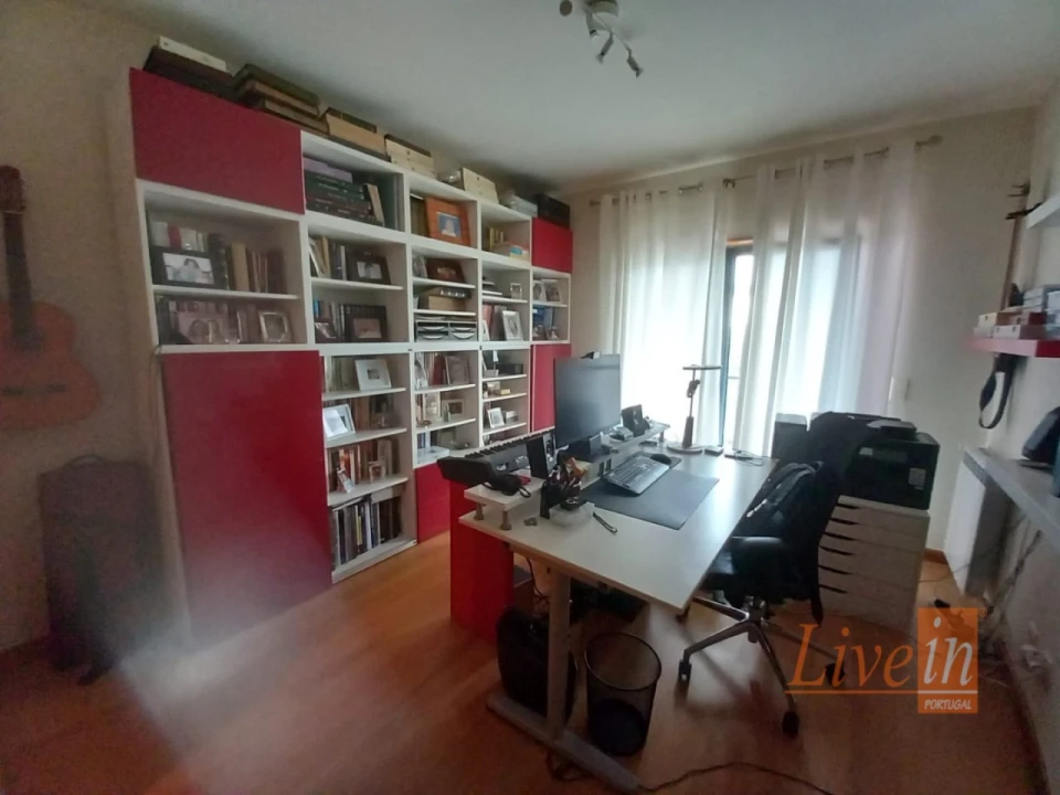 Apartamento T5 para Venda em Lumiar Foto 31