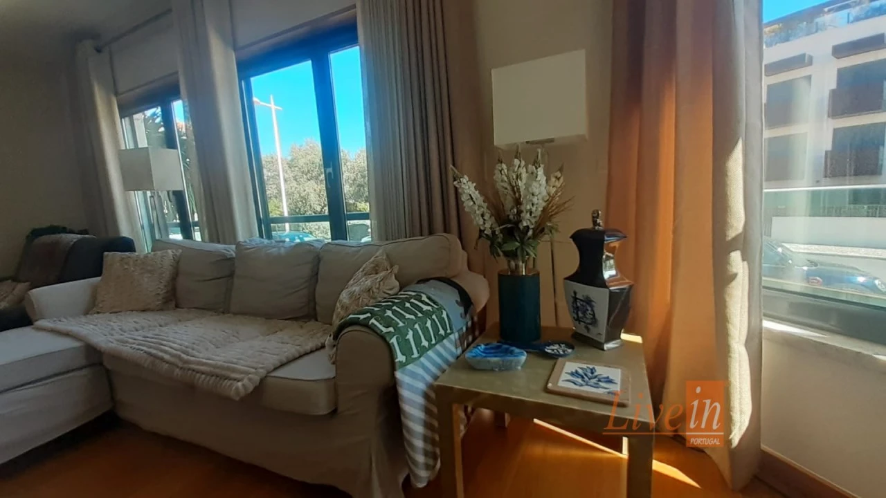 Apartamento T5 para Venda em Lumiar Foto 11