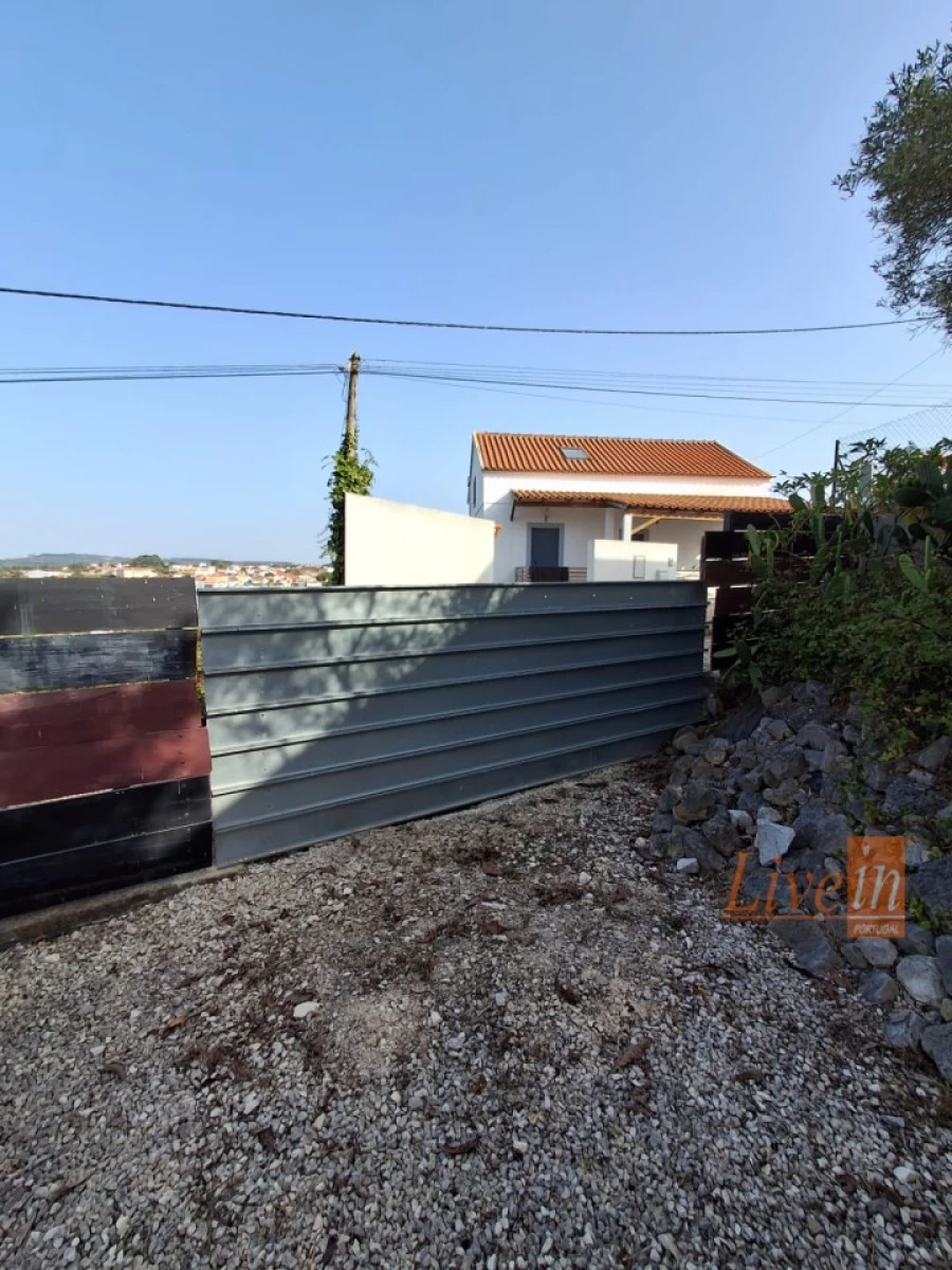 Moradia T5 para Venda em Santo Isidoro Foto 14