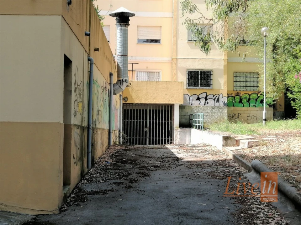 Garagem para Venda em Odivelas Foto 3