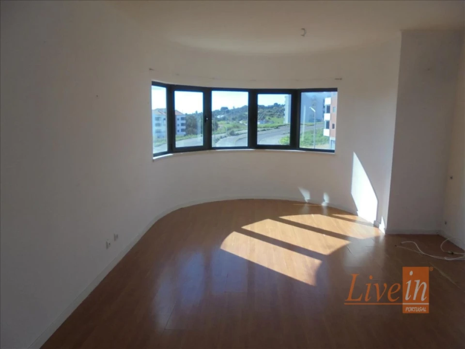 Apartamento T3 para Venda em Aldeia Galega da Merceana e Aldeia Gavinha Foto 2