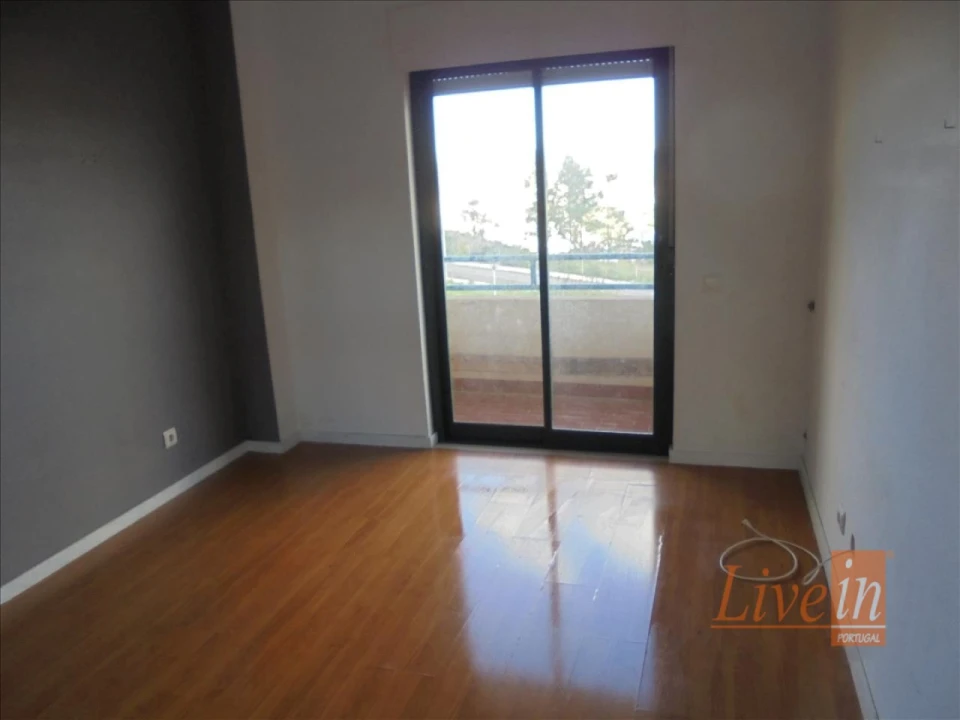 Apartamento T3 para Venda em Aldeia Galega da Merceana e Aldeia Gavinha Foto 7