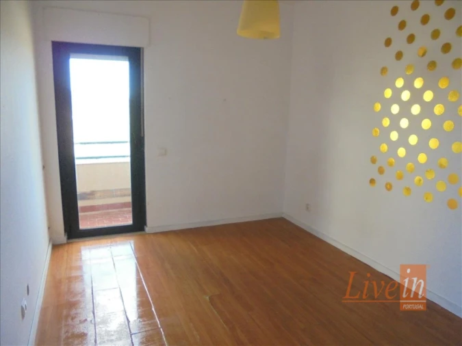 Apartamento T3 para Venda em Aldeia Galega da Merceana e Aldeia Gavinha Foto 6