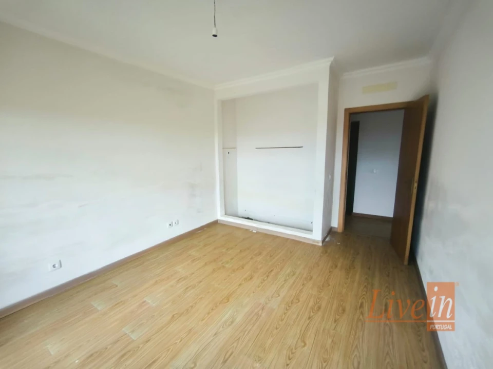 Moradia T3 para Venda em Barrio Foto 6