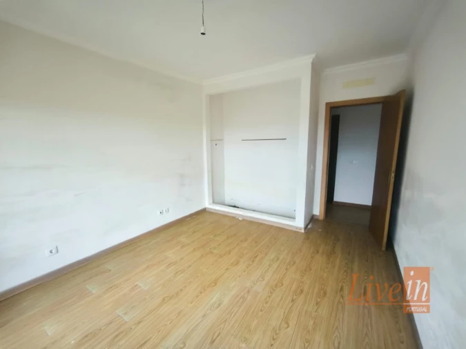 Moradia T3 para Venda em Barrio Foto 6