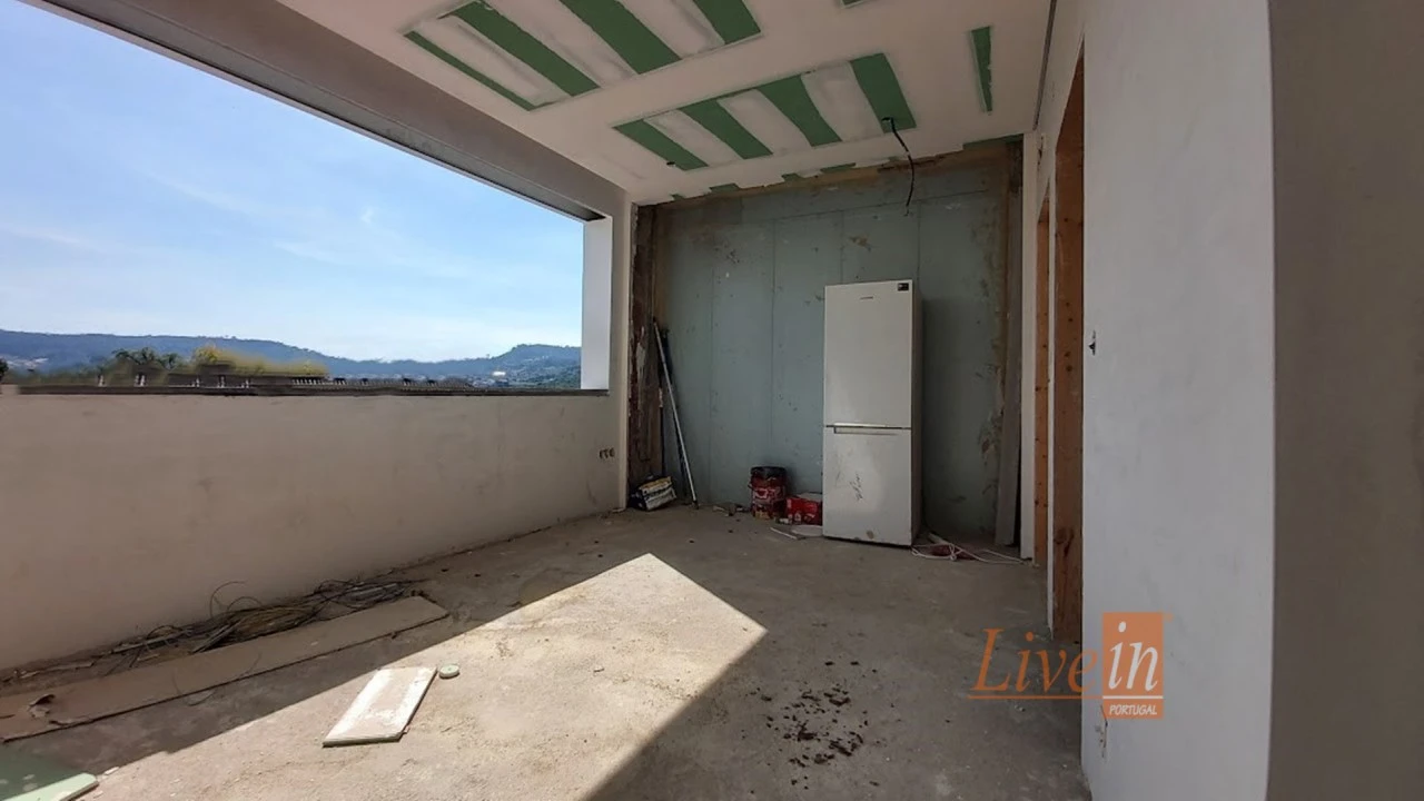 Quinta T4 para Venda em Azueira e Sobral da Abelheira Foto 13