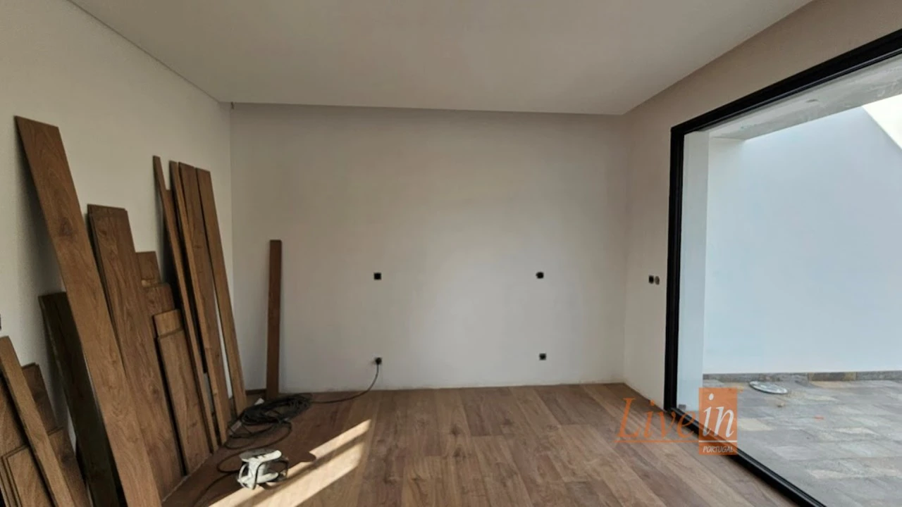 Quinta T4 para Venda em Azueira e Sobral da Abelheira Foto 29