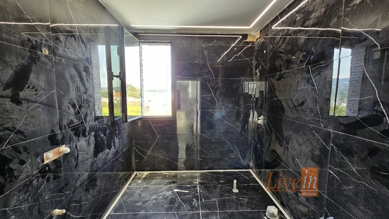 Quinta T4 para Venda em Azueira e Sobral da Abelheira Foto 33