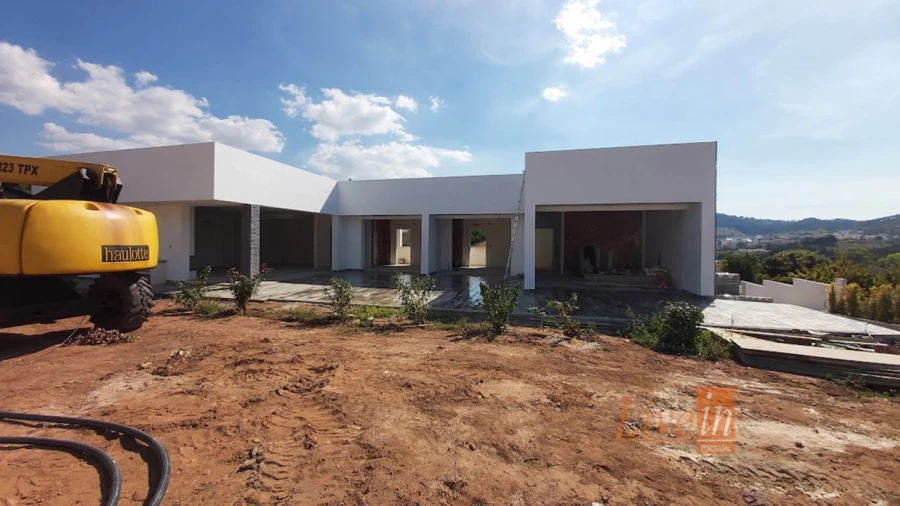 Quinta T4 para Venda em Azueira e Sobral da Abelheira Foto 4