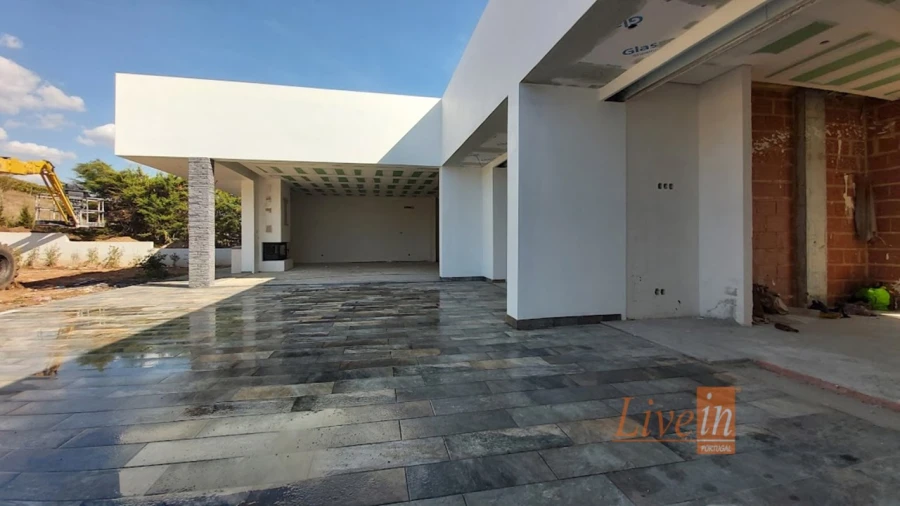 Quinta T4 para Venda em Azueira e Sobral da Abelheira Foto 9