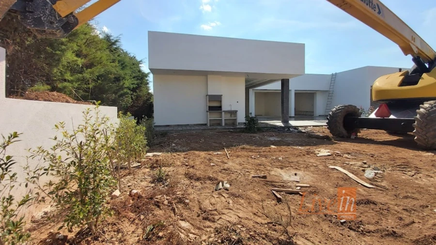 Quinta T4 para Venda em Azueira e Sobral da Abelheira Foto 17