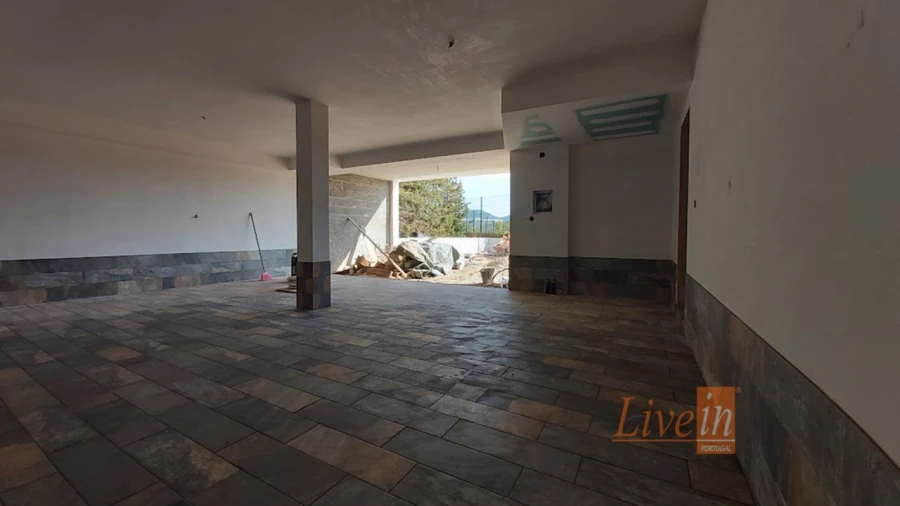 Quinta T4 para Venda em Azueira e Sobral da Abelheira Foto 32