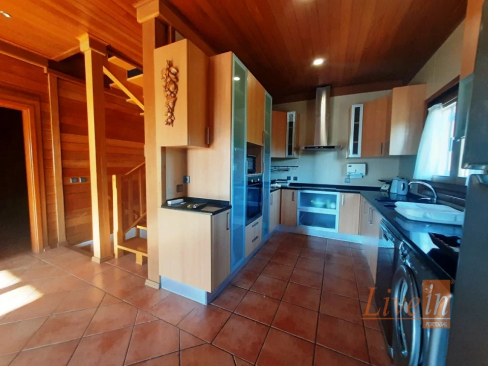 Moradia T4 para Arrendamento em Ericeira Foto 14