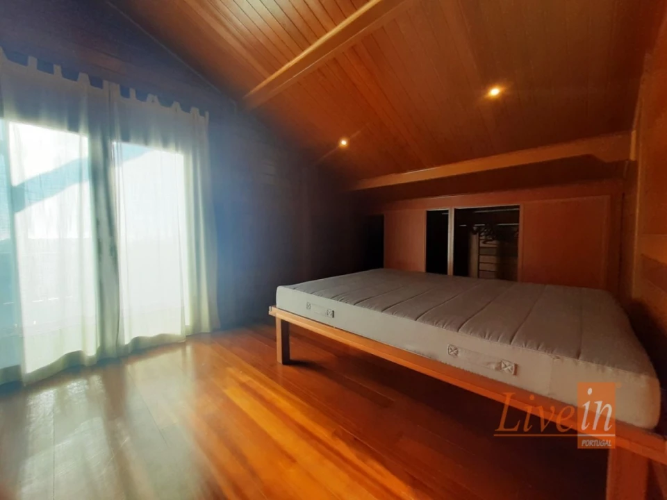 Moradia T4 para Arrendamento em Ericeira Foto 32