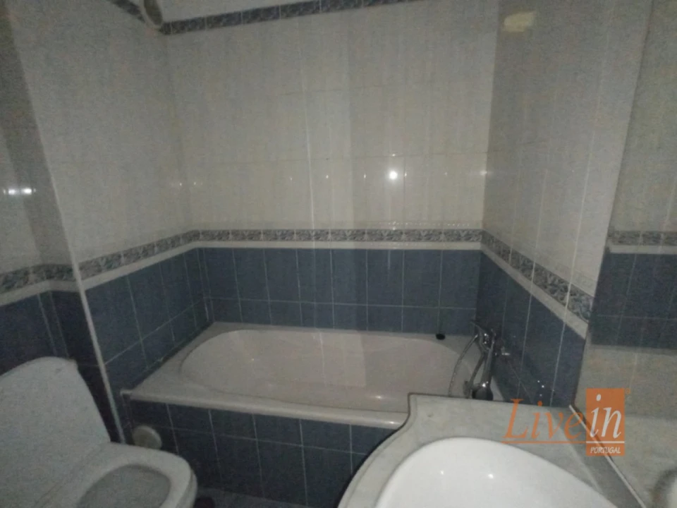 Apartamento T3 para Venda em Carregado e Cadafais Foto 9