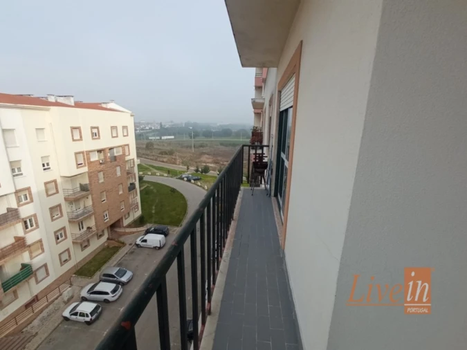 Apartamento T3 para Venda em Carregado e Cadafais Foto 5