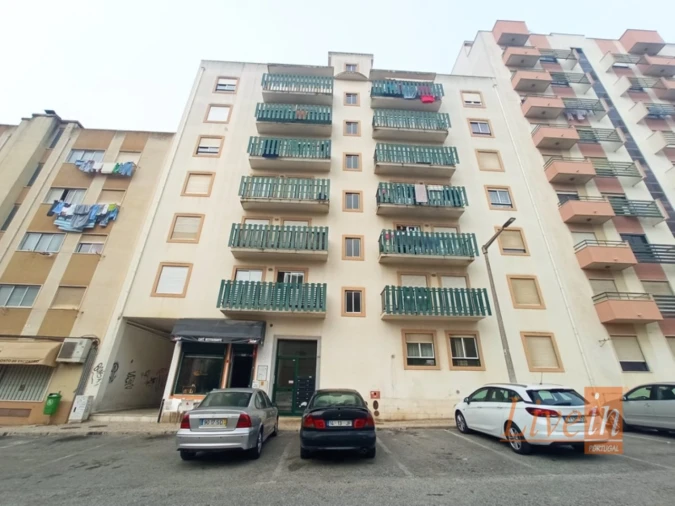 Apartamento T3 para Venda em Carregado e Cadafais Foto 15