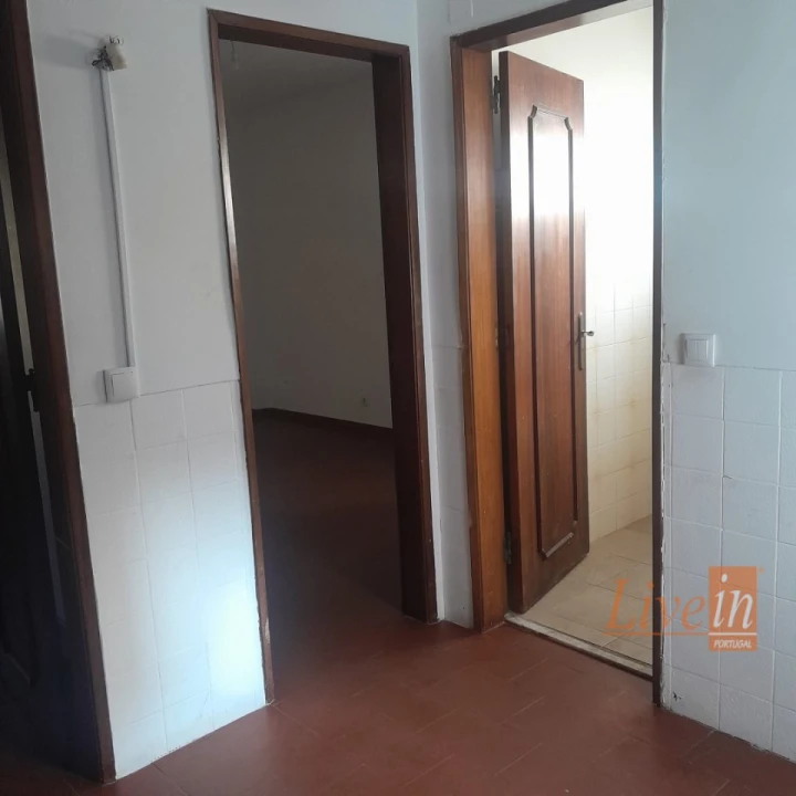 Apartamento T3 para Venda em Carregado e Cadafais Foto 12