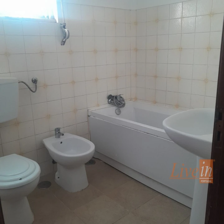 Apartamento T3 para Venda em Carregado e Cadafais Foto 20