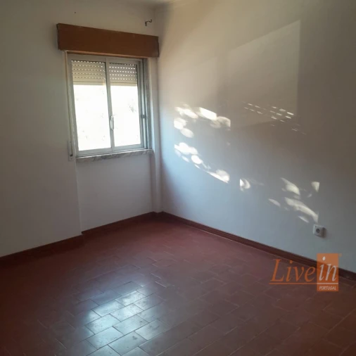 Apartamento T3 para Venda em Carregado e Cadafais Foto 16