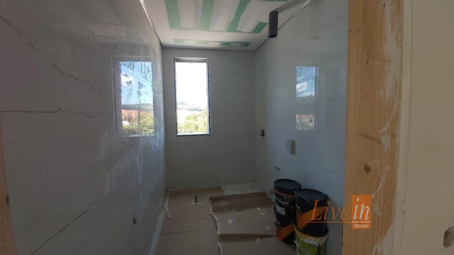 Moradia T4 para Venda em Azueira e Sobral da Abelheira Foto 26