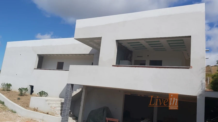 Moradia T4 para Venda em Azueira e Sobral da Abelheira Foto 32