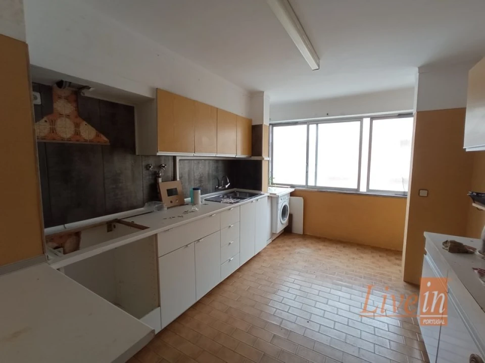 Apartamento T2 para Venda em Carregado e Cadafais Foto 5