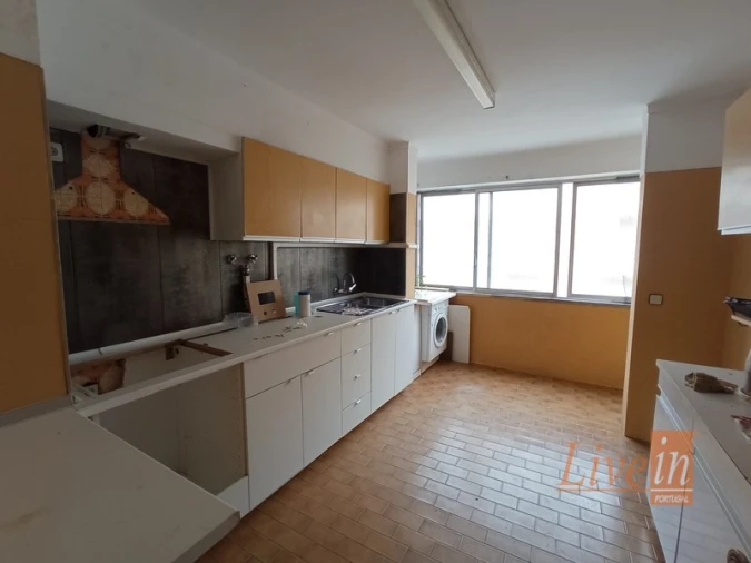 Apartamento T2 para Venda em Carregado e Cadafais Foto 5