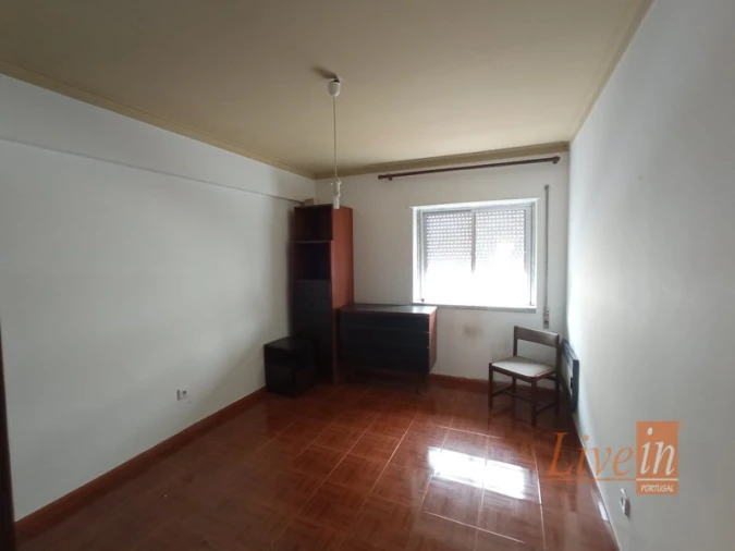 Apartamento T2 para Venda em Carregado e Cadafais Foto 10
