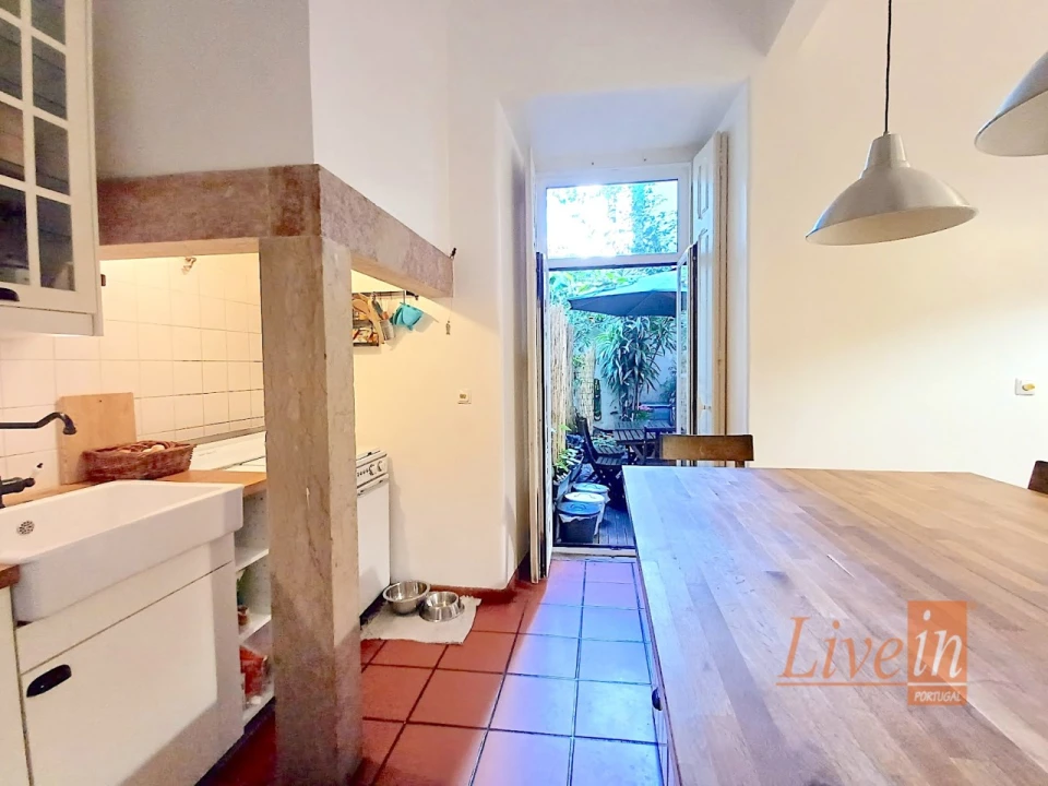 Apartamento T4 para Venda em Campo de Ourique Foto 9