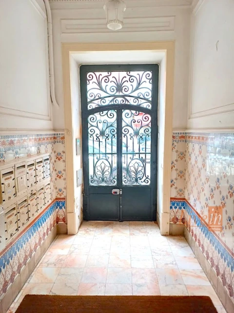 Apartamento T4 para Venda em Campo de Ourique