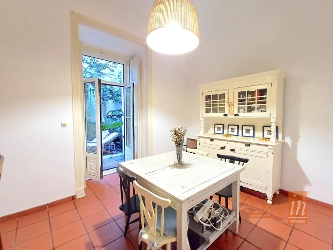 Apartamento T4 para Venda em Campo de Ourique Foto 10