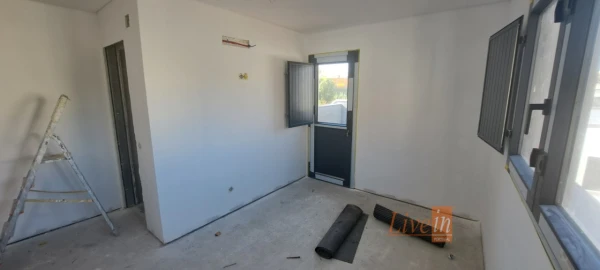 Moradia T2 para Venda em Santa Iria de Azoia, São João da Talha e Bobadela