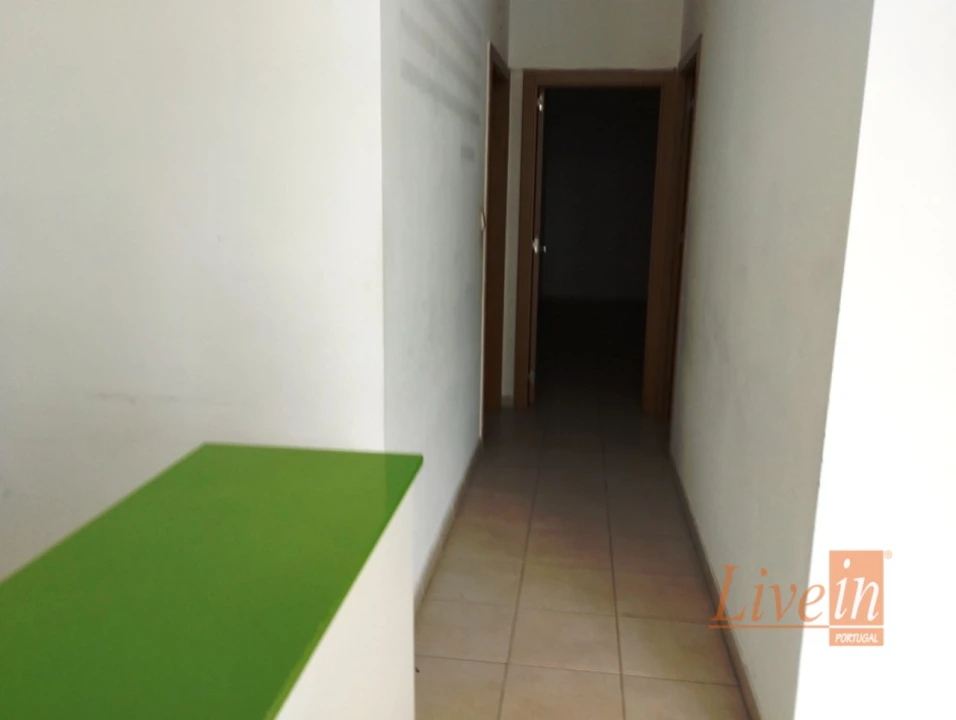 Loja para Venda em Odivelas Foto 18