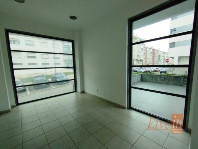 Loja para Venda em Odivelas Foto 5