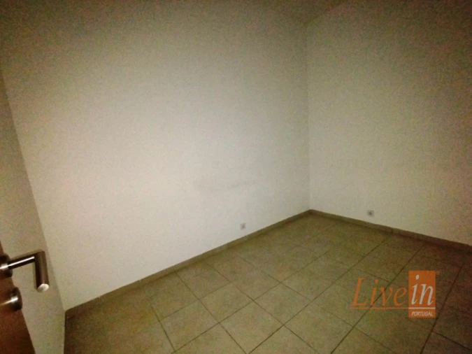 Loja para Venda em Odivelas Foto 14