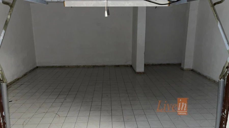 Garagem para Arrendamento em Algueirão-Mem Martins Foto 5